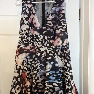 Fashion to Figure -(f2f)  Sleeveless Leopard print skater dress - 0/L